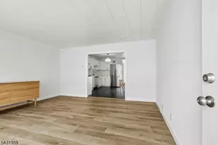 63 Garrison St, Newark, NJ 07105 - Photo 11