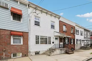 63 Garrison St, Newark, NJ 07105 - Photo 9
