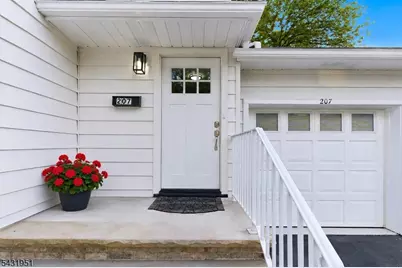 207 Beck Ave, South Bound Brook Boro, NJ 08880 - Photo 3