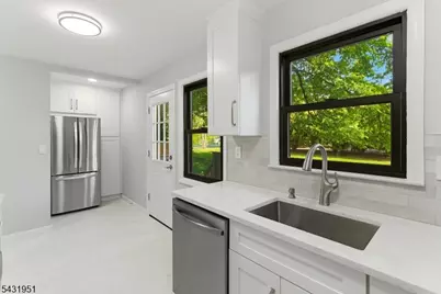 207 Beck Ave, South Bound Brook Boro, NJ 08880 - Photo 9