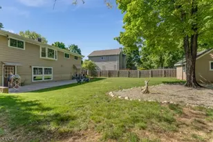 129 Chestnut St, Bridgewater, NJ 08807 - Photo 25