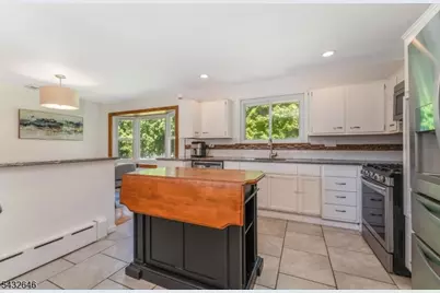129 Chestnut St, Bridgewater, NJ 08807 - Photo 7