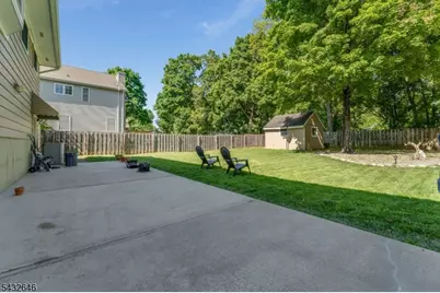 129 Chestnut St, Bridgewater, NJ 08807 - Photo 23