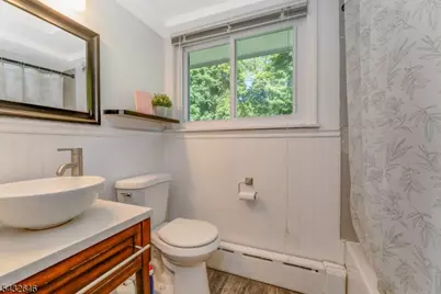 129 Chestnut St, Bridgewater, NJ 08807 - Photo 15