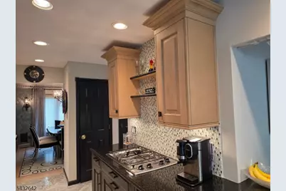 32 Robinhood Dr #32, Mountain Lakes, NJ 07046 - Photo 13