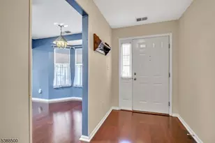 122 Williamson Ct, Bridgewater, NJ 08807 - Photo 3