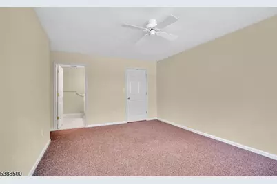 122 Williamson Ct, Bridgewater, NJ 08807 - Photo 17