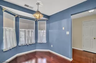 122 Williamson Ct, Bridgewater, NJ 08807 - Photo 7
