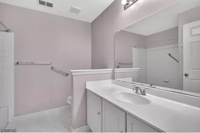 122 Williamson Ct, Bridgewater, NJ 08807 - Photo 19