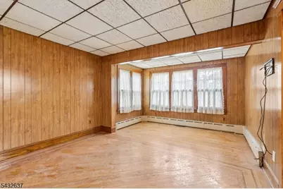 326 Thompson Ave, Roselle, NJ 07203 - Photo 5