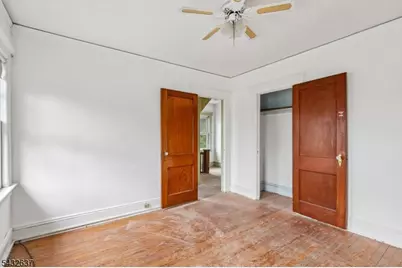 326 Thompson Ave, Roselle, NJ 07203 - Photo 19