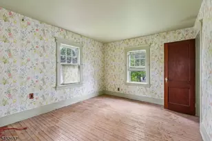 326 Thompson Ave, Roselle, NJ 07203 - Photo 15