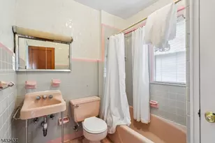 326 Thompson Ave, Roselle, NJ 07203 - Photo 17