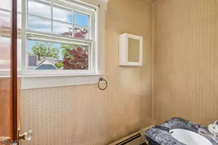 326 Thompson Ave, Roselle, NJ 07203 - Photo 11