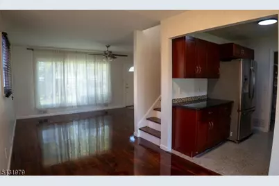 55 W Iselin Pkwy, Woodbridge Township, NJ 08830 - Photo 11