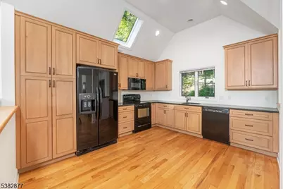 215 Aniwa Rd, Vernon, NJ 07422 - Photo 21