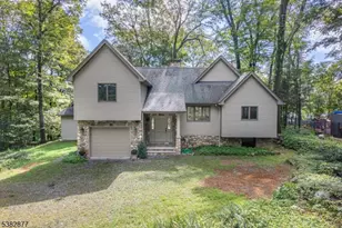 215 Aniwa Rd, Vernon, NJ 07422 - Photo 3