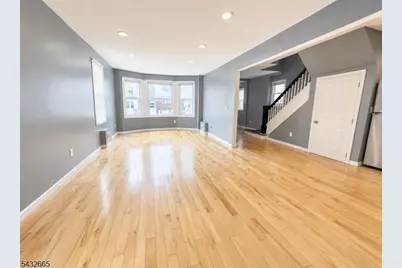 1086 18th Ave, Newark, NJ 07106 - Photo 5