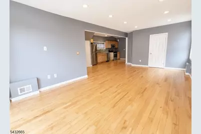 1086 18th Ave, Newark, NJ 07106 - Photo 7
