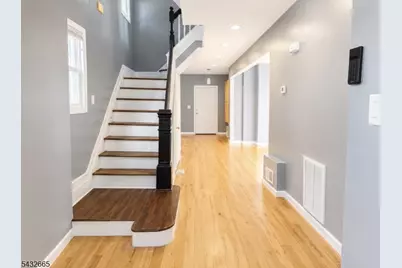 1086 18th Ave, Newark, NJ 07106 - Photo 3