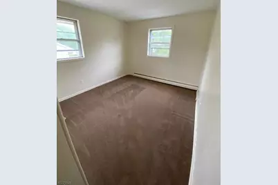 721 Lawrence Rd, Bound Brook, NJ 08805 - Photo 13