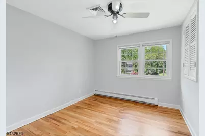 98 Vassar Dr, Paramus, NJ 07652 - Photo 13