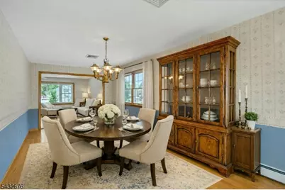 98 Vassar Dr, Paramus, NJ 07652 - Photo 5