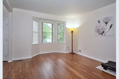 22 Muirhead Ct, Montgomery Township, NJ 08502 - Photo 5