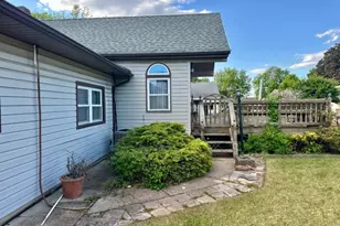 11 Demarest Pl, Piscataway Township, NJ 08854 - Photo 5