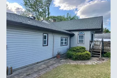 11 Demarest Pl, Piscataway Township, NJ 08854 - Photo 7