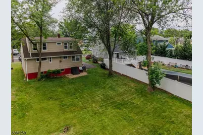 13 Independence Dr, Roselle, NJ 07203 - Photo 29