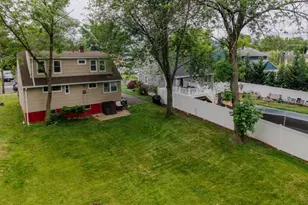 13 Independence Dr, Roselle, NJ 07203 - Photo 29