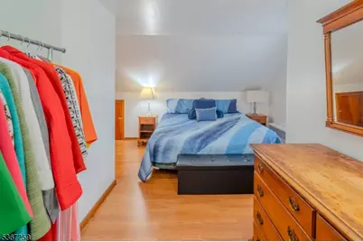 13 Independence Dr, Roselle, NJ 07203 - Photo 17