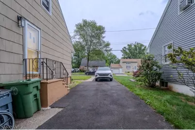13 Independence Dr, Roselle, NJ 07203 - Photo 27