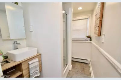 27 Grandview Ave, Jefferson Township, NJ 07460 - Photo 13