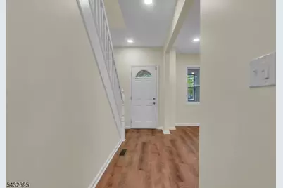 310 Summer St, Clifton, NJ 07011 - Photo 3