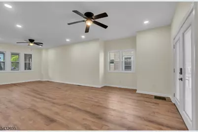 310 Summer St, Clifton, NJ 07011 - Photo 9