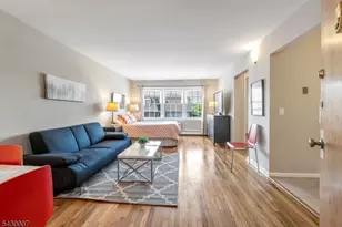 565 Grove St Unit E, Clifton, NJ 07013 - Photo 5