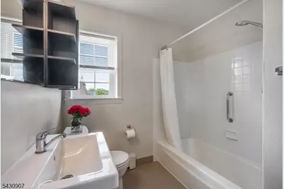 565 Grove St Unit E #10, Clifton, NJ 07013 - Photo 17