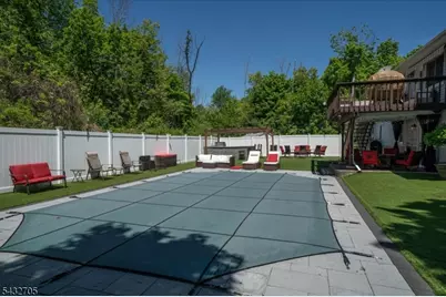 14 Lounsberry Hollow Rd, Vernon Twp., NJ 07461 - Photo 35