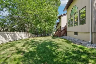 40 Woodland Dr, Woodland Park, NJ 07424 - Photo 39