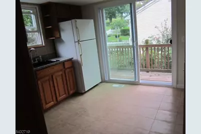 165 S Maryland Ave, Jefferson Township, NJ 07849 - Photo 5
