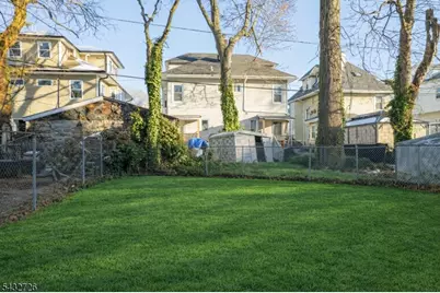 31 Homestead Park, Newark, NJ 07108 - Photo 3