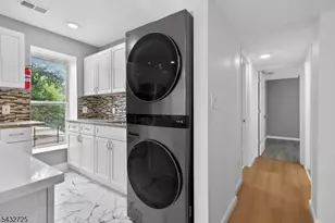 223 Main St Unit, Belleville, NJ 07109 - Photo 3