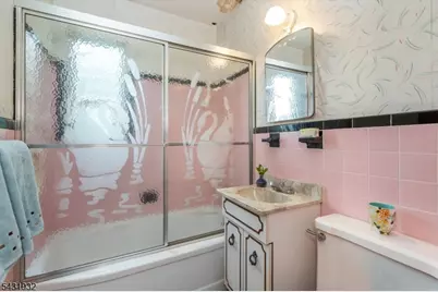 66 Coeyman Ave, Bloomfield, NJ 07003 - Photo 13