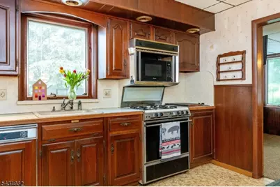 66 Coeyman Ave, Bloomfield, NJ 07003 - Photo 5