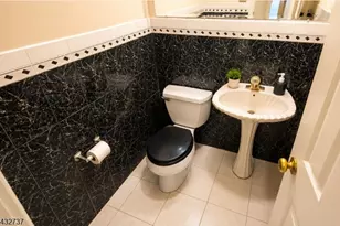 82 Tiffany Blvd, Newark, NJ 07104 - Photo 5
