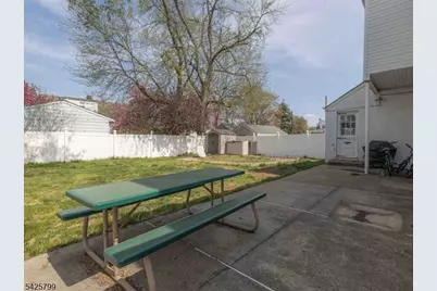706 Keep St, Linden, NJ 07036 - Photo 3