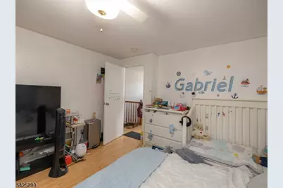 706 Keep St, Linden, NJ 07036 - Photo 5