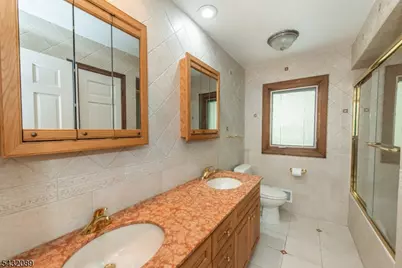 104 Shrewsbury Dr, Livingston, NJ 07039 - Photo 31